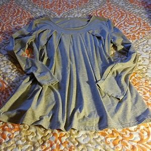 XL grey pleated front long sleeve top